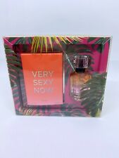 Victorias Secret Very Sexy Now Wild Palm Beach 2 Pc Gift Set .25 fl oz Each